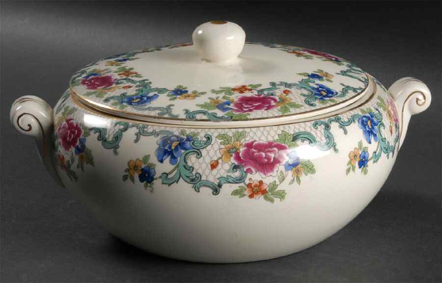 Floradora (Smooth) Round Covered Vegetable by Booths-1