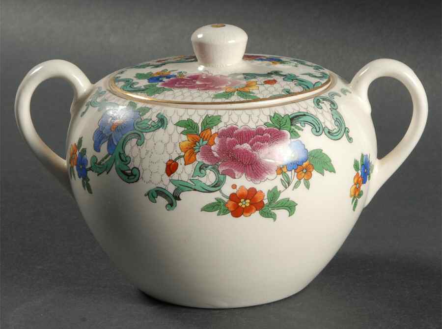 Floradora (Smooth) Sugar Bowl & Lid by Booths-1