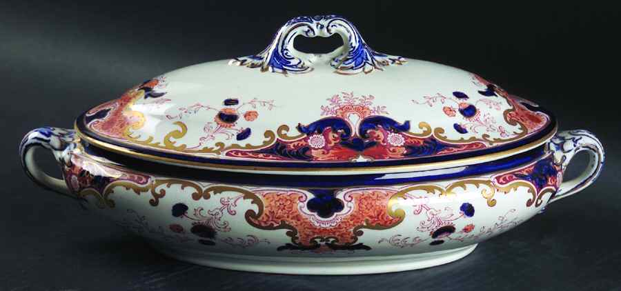 Lucania (Smooth) Oval Covered Vegetable by Booths-1
