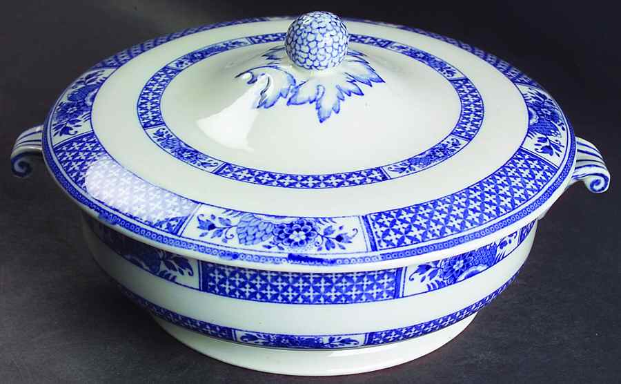 Nankin Round Covered Vegetable by Booths-1