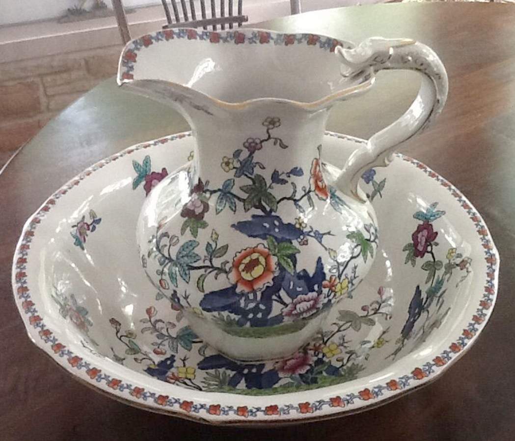 Pompadour (Scalloped) Large Pitcher & Bowl Set by Booths-1
