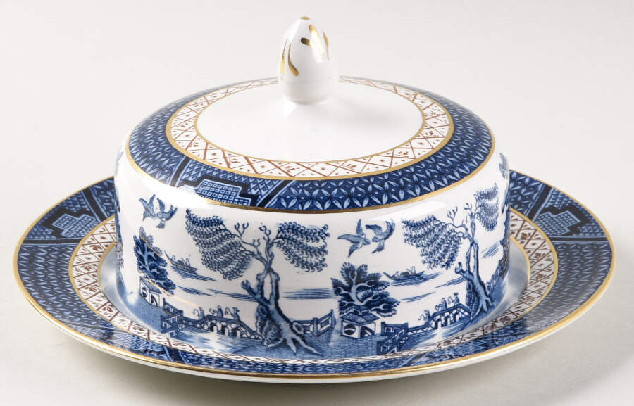Real Old Willow Blue Round Covered Butter by Booths-1
