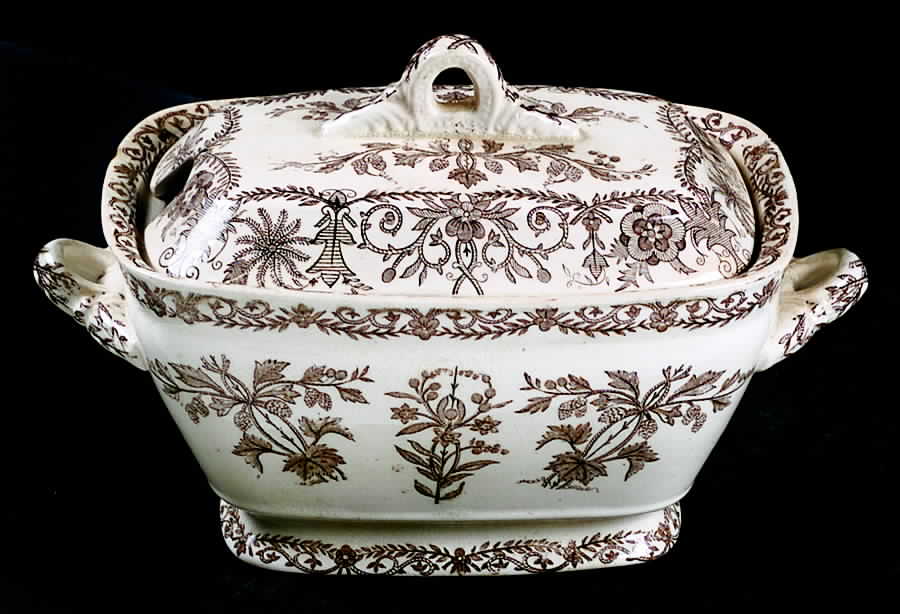 Lahore Brown (Brown Flowers) Sauce Boat & Lid by T & R Boote-1