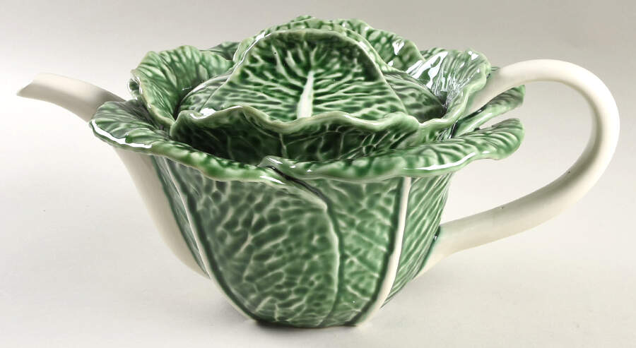 Cabbage Green Teapot & Lid by Bordallo Pinheiro-1