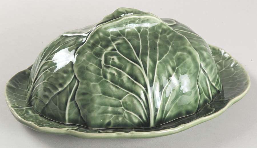 Cabbage Green Oval Covered Butter by Bordallo Pinheiro-1