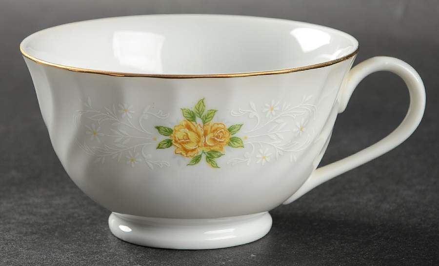 Bridal Bouquet Footed Cup by Bristol (Japan)-1
