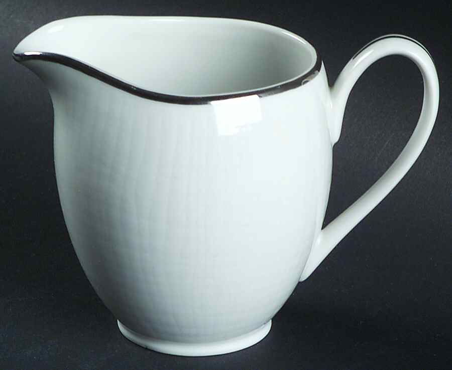 Fascination Creamer by Bristol (Japan)-1