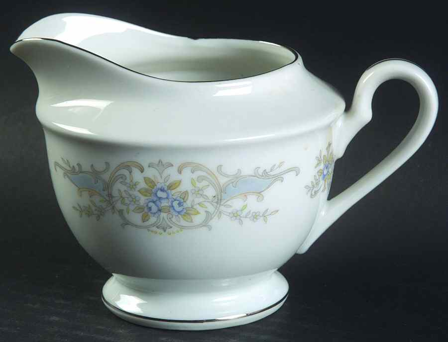 Kimberlie Creamer by Bristol (Japan)-1