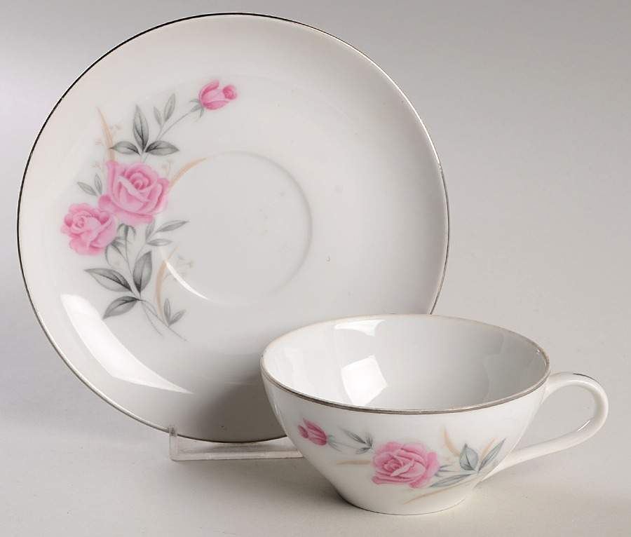 Leslie Flat Cup & Saucer Set by Bristol (Japan)-1