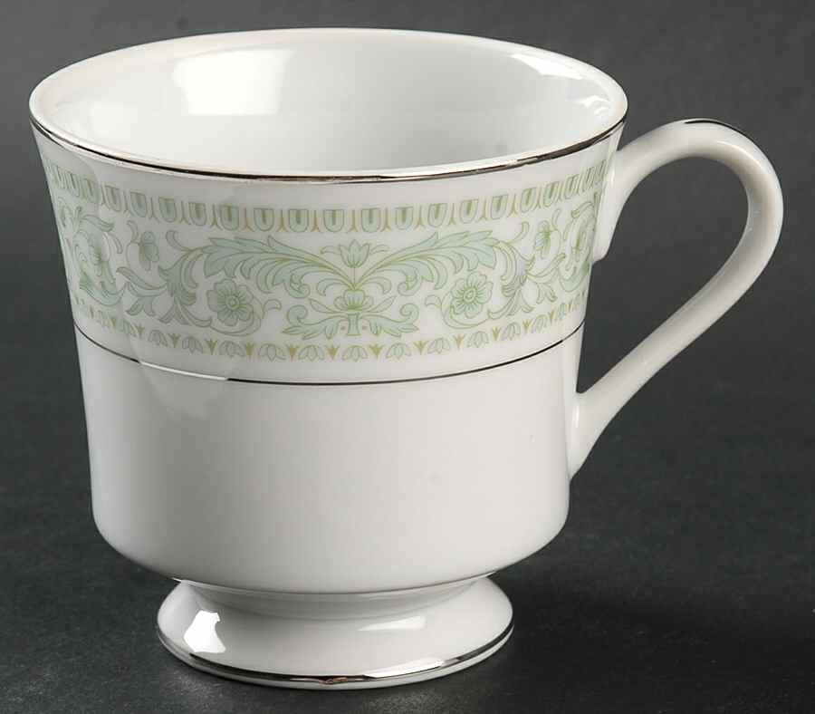 Newport Footed Cup by Bristol (Japan)-1