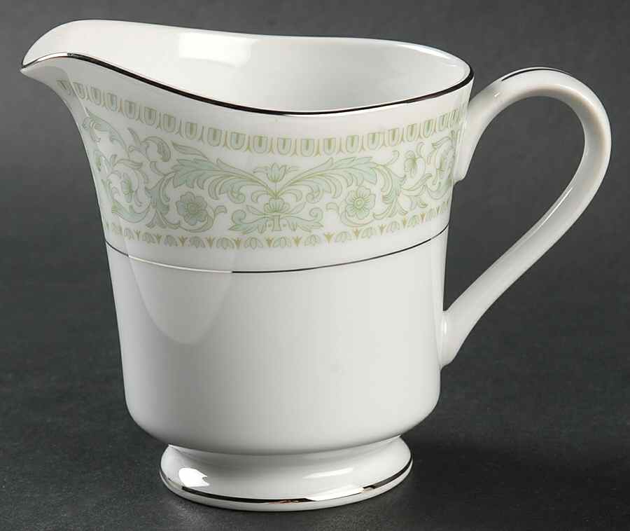 Newport Creamer by Bristol (Japan)-1
