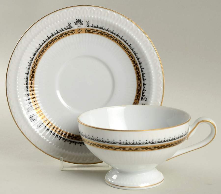 Romano Footed Cup & Saucer Set by Bristol (Japan)-1