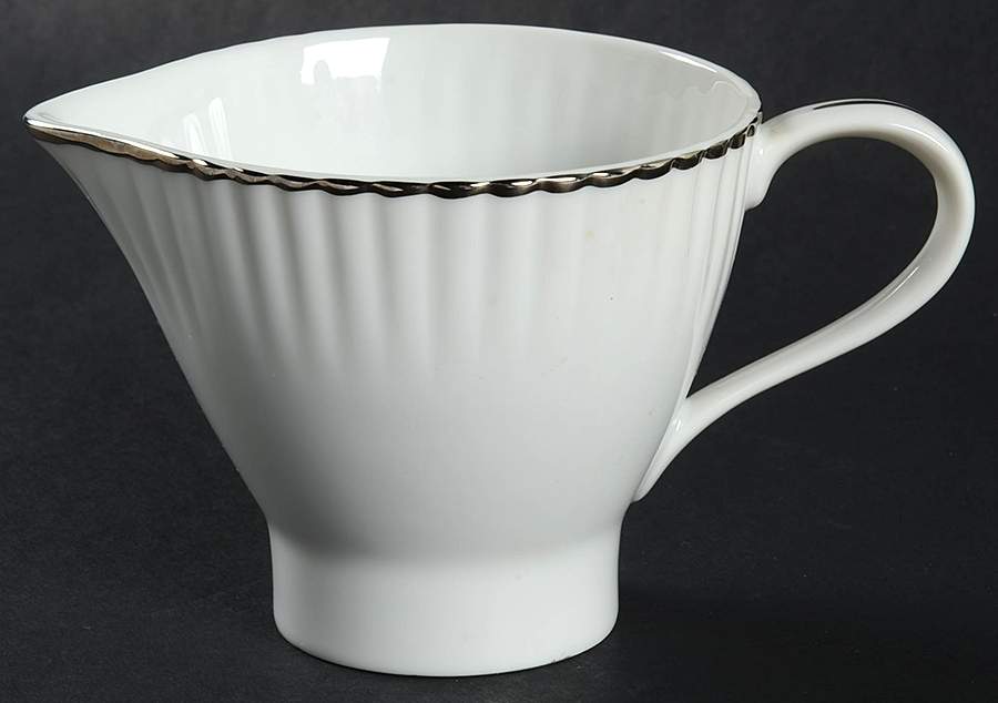 Sunrise Creamer by Bristol (Japan)-1
