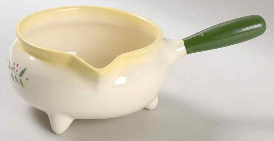 California Farmhouse Yellow Gravy Boat by Brock-1