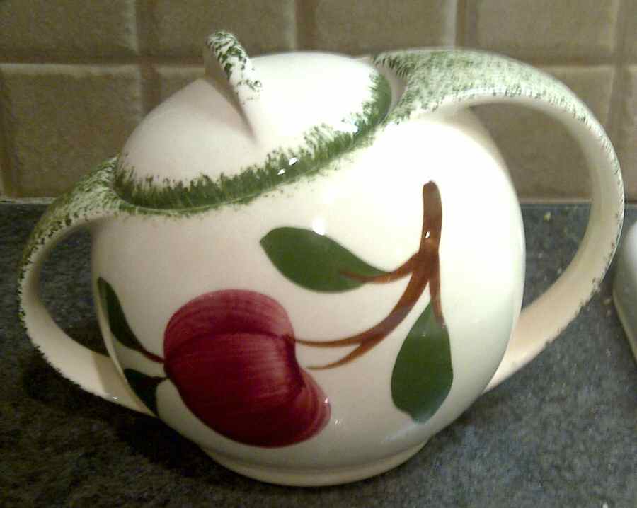 Pippin Sugar Bowl & Lid by Blue Ridge Southern Pottery-1