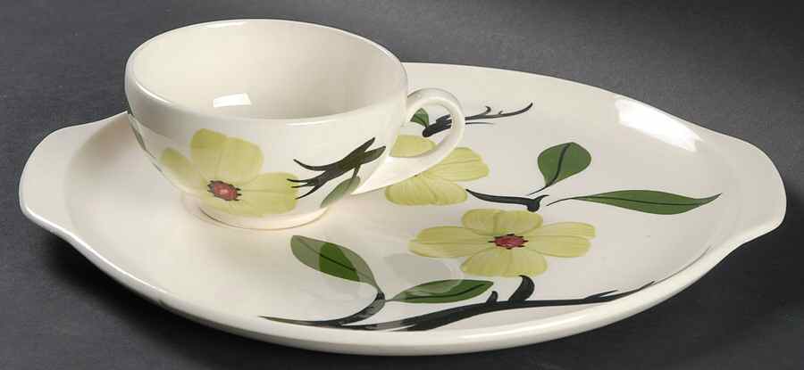Southern Dogwood (Chartreuse) Snack Plate & Cup Set by Blue Ridge Southern Pottery-1