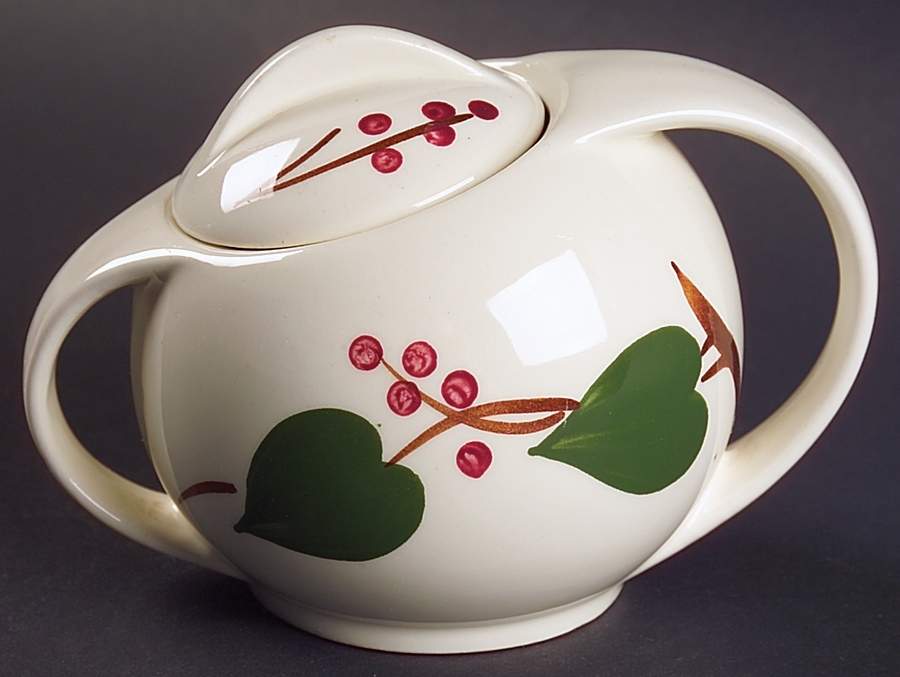Stanhome Ivy Sugar Bowl & Lid by Blue Ridge Southern Pottery-1