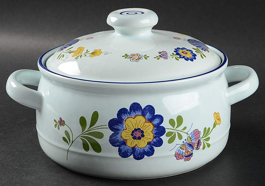 Bretonne 1.25 Qt Round Covered Casserole by Georges Briard-1