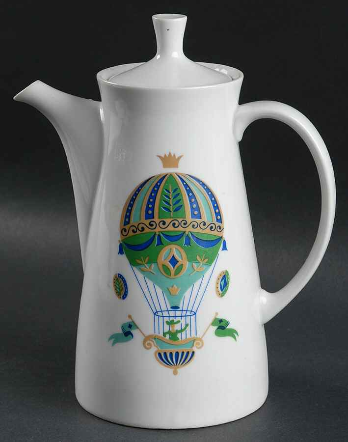 Fancy Free Coffee Pot & Lid by Georges Briard-1