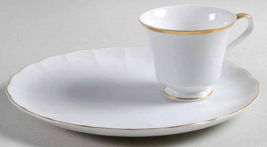 Coquille D'Or Gold Snack Plate & Cup Set by Georges Briard-1