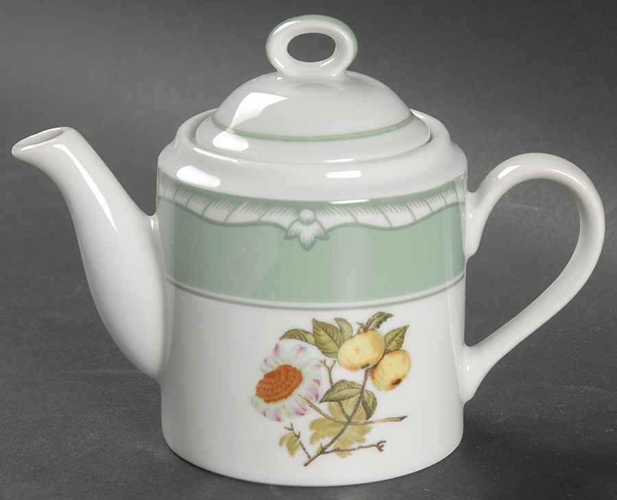 Devonshire Green Creamer & Lid by Georges Briard-1