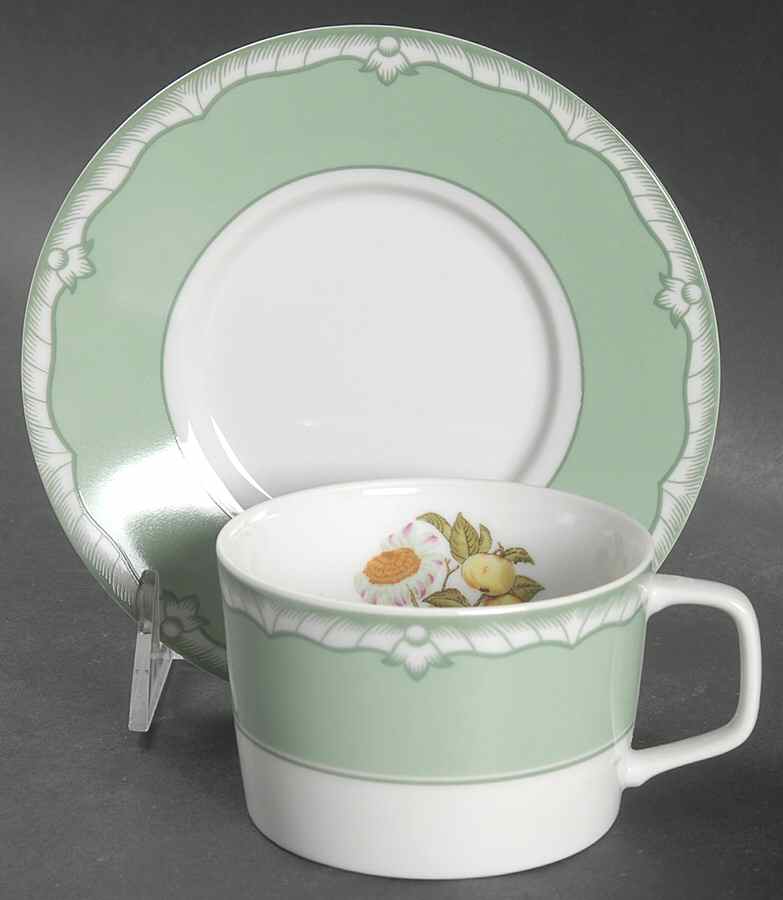 Devonshire Green Flat Cup & Saucer Set by Georges Briard-1