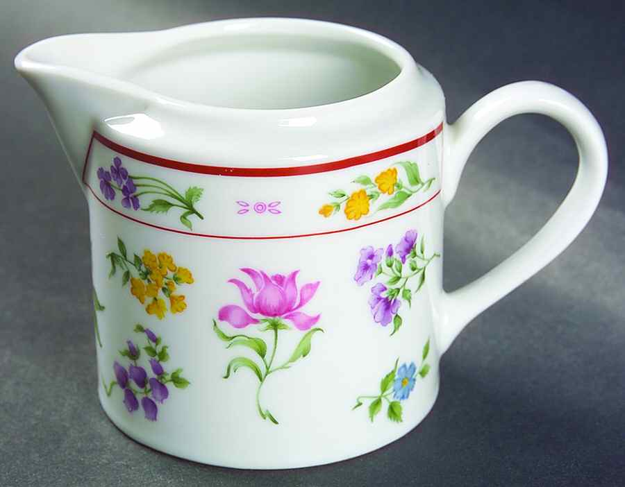 Floral Fantasy Creamer by Georges Briard-1