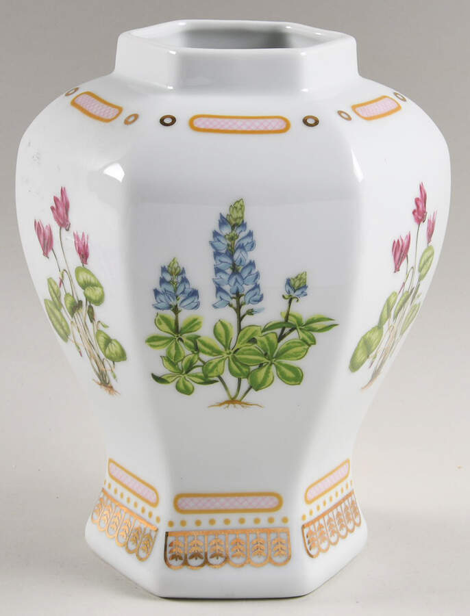 Floral Potpourri Large Ginger Jar No Lid by Georges Briard-1