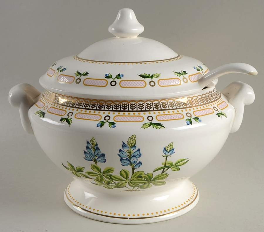 Floral Potpourri Tureen & Lid w/Ladle by Georges Briard-1