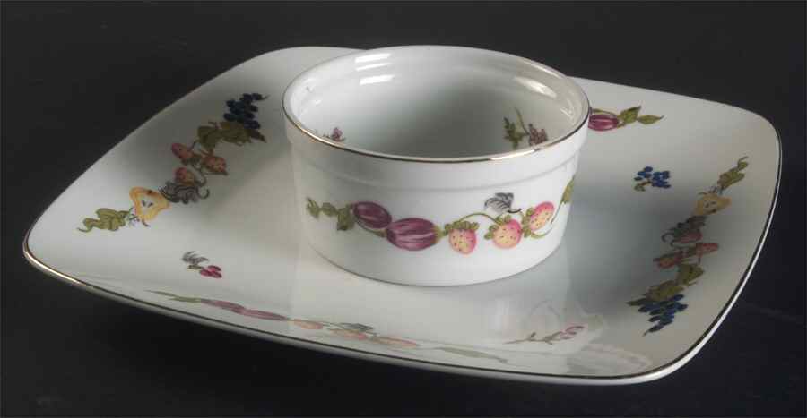 Garden of Eden 1 Piece Chip & Dip by Georges Briard-1