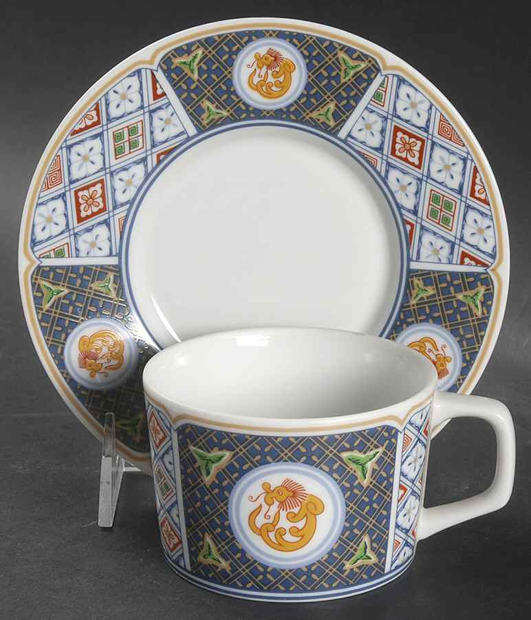 Grand Kabuki Flat Cup & Saucer Set by Georges Briard-1