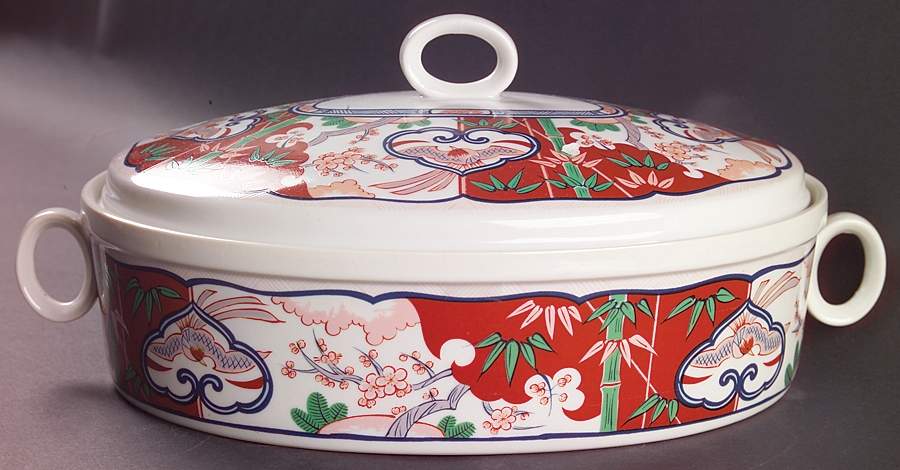 Heirloom 2.5 Quart Oval Covered Casserole by Georges Briard-1