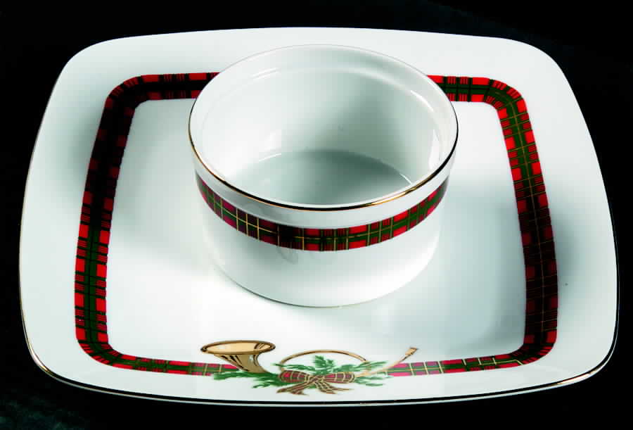 The Hunt 1 Piece Chip & Dip by Georges Briard-1