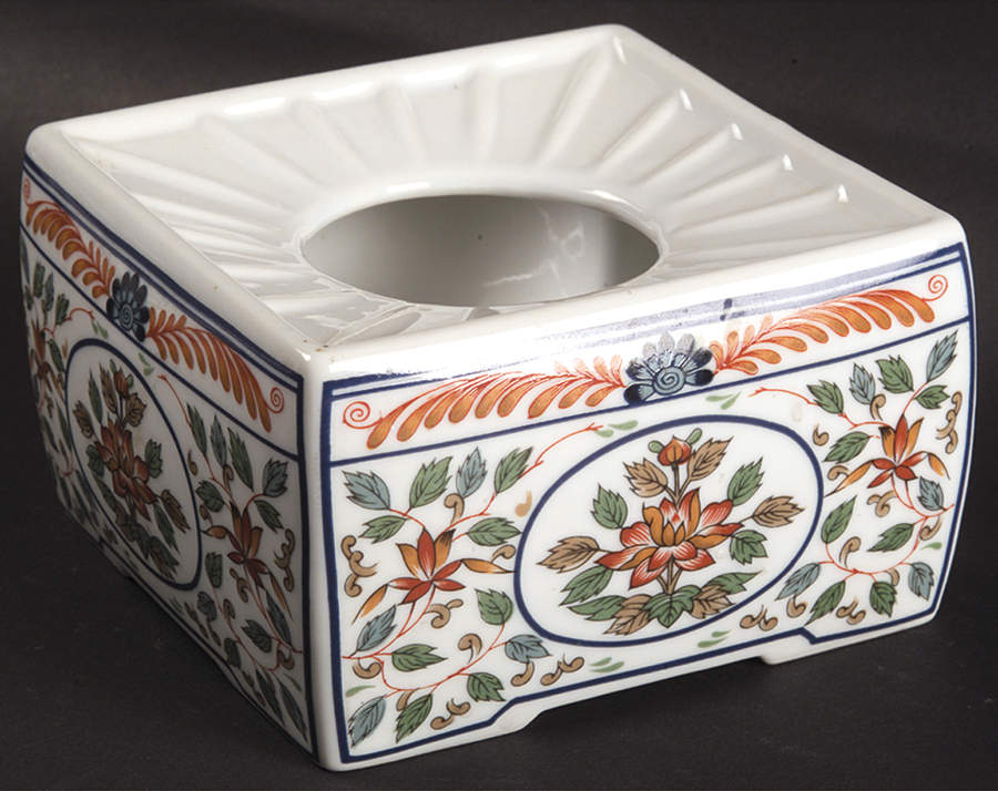 Imari Blossoms China Warmer Stand by Georges Briard-1