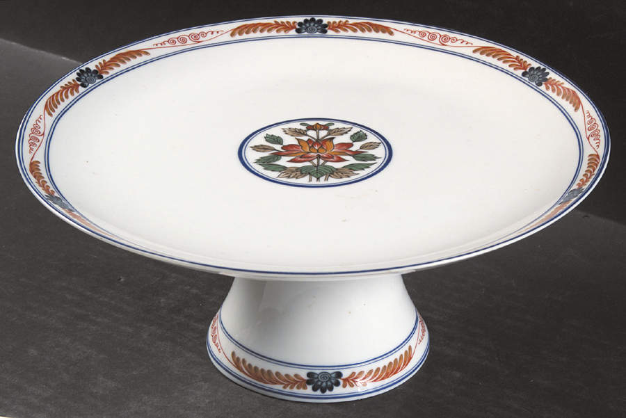 Imari Blossoms 10" Diameter Pedestal Cake Stand by Georges Briard-1
