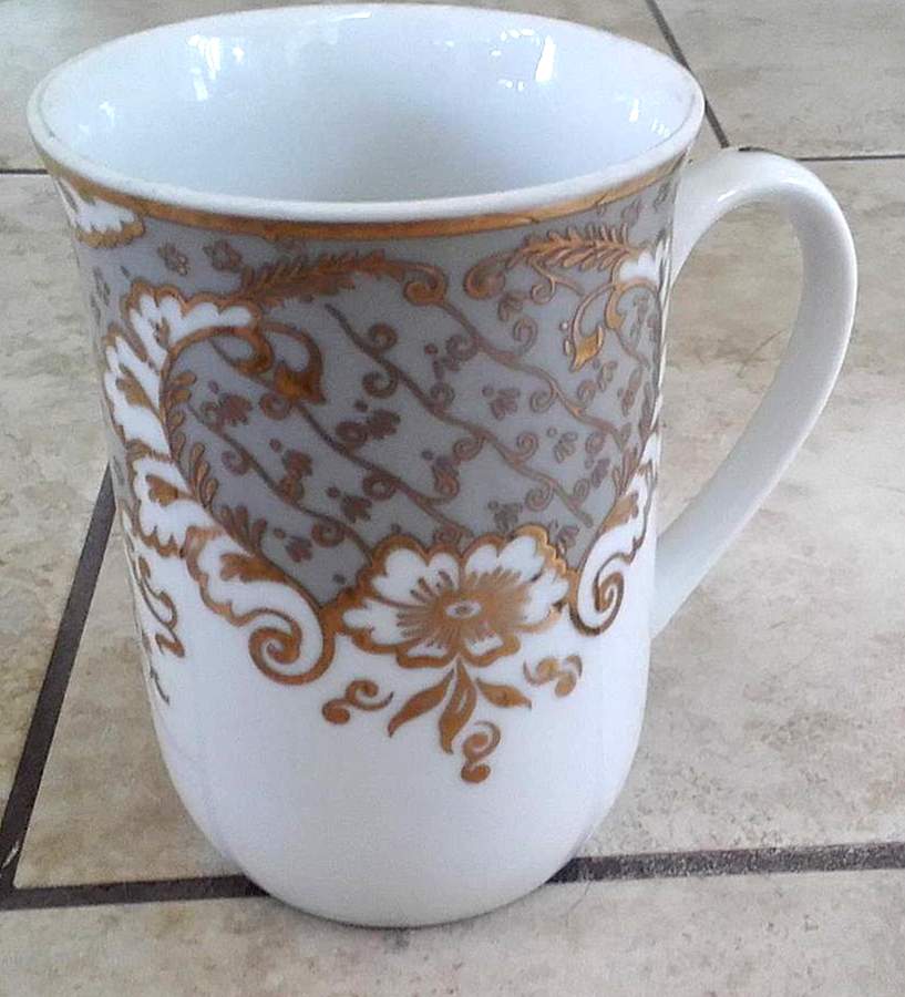 Versailles D'Or Mug by Georges Briard-1
