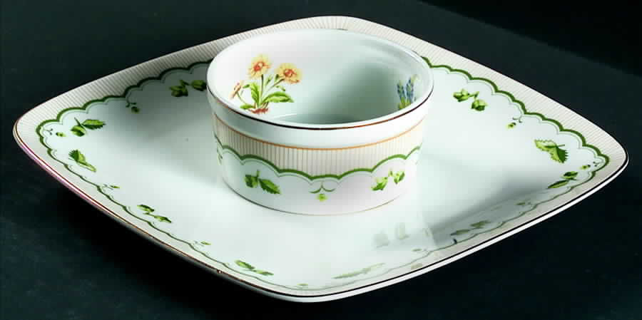 Victorian Gardens 1 Piece Chip/Dip-No Spreader by Georges Briard-1