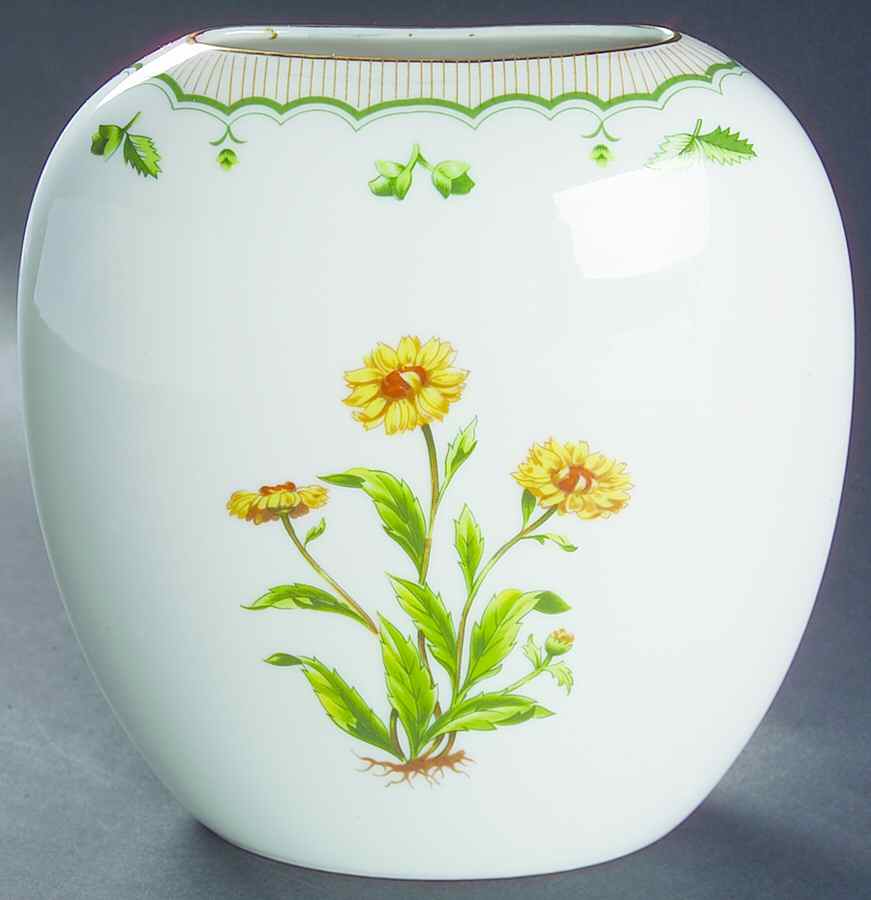 Victorian Gardens 7" Vase by Georges Briard-1