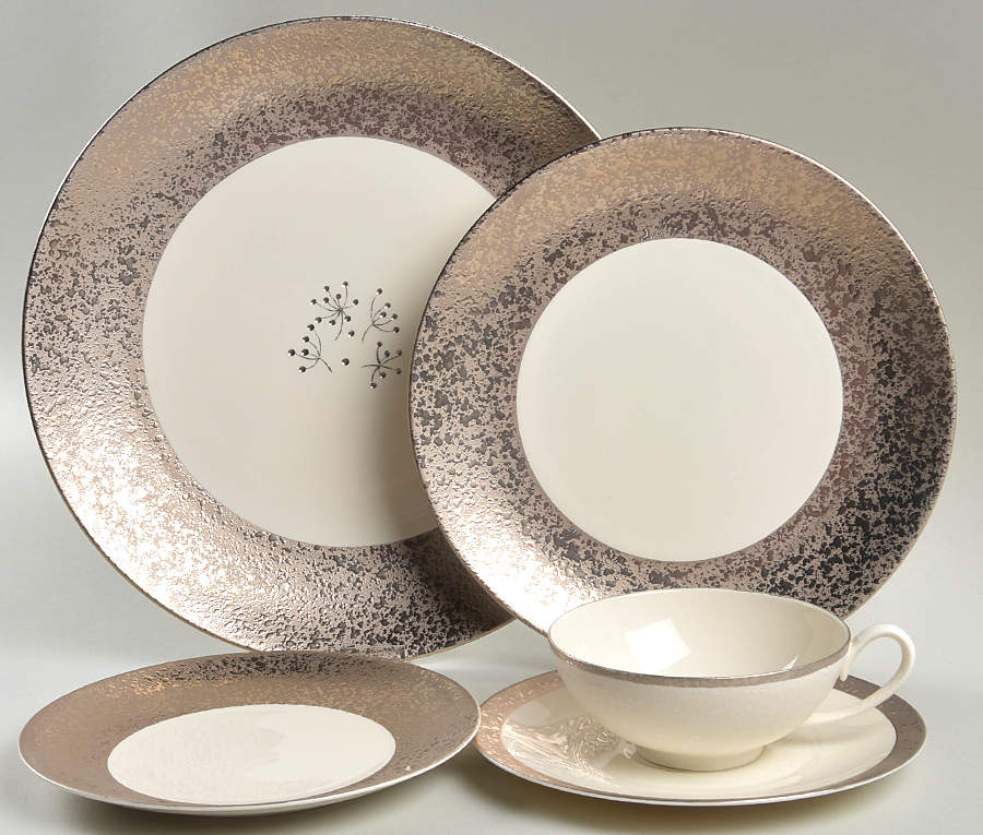 Winrock 5 Piece Place Setting by Sascha Brastoff-1