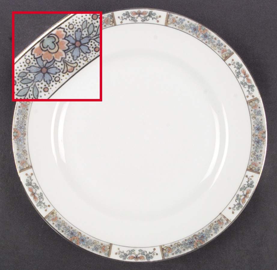 12427 Dinner Plate by Bassett-1