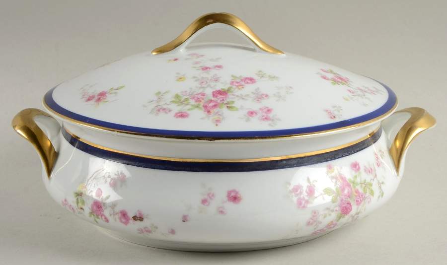 12699 Round Covered Vegetable by Bassett-1