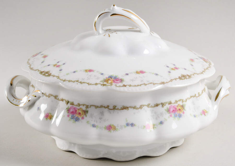 BSS16 Round Covered Vegetable by Bassett-1