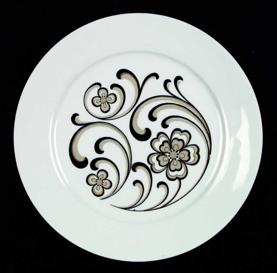 BTH16 Dinner Plate by Bareuther & Co-1
