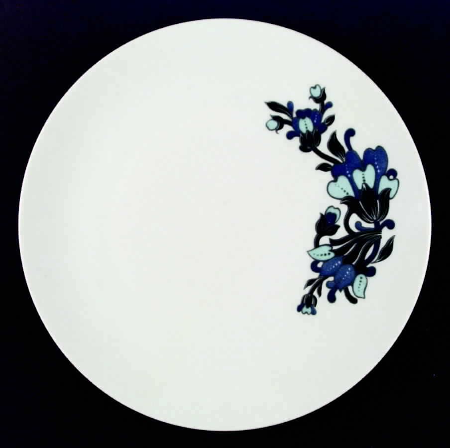 BTH17 Dinner Plate by Bareuther & Co-1