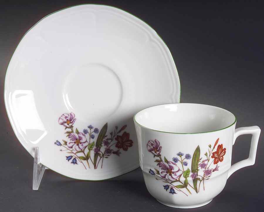 BTH2 Flat Cup & Saucer Set by Bareuther & Co-1