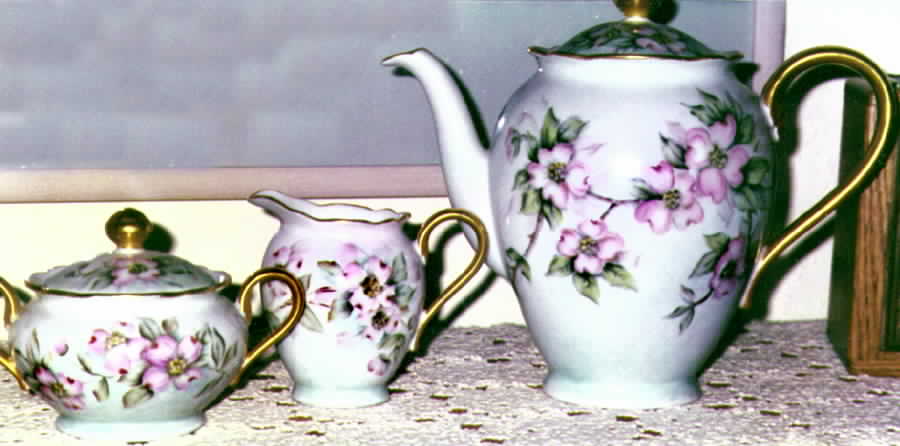 BTH28 Coffee Pot & Lid by Bareuther & Co-1