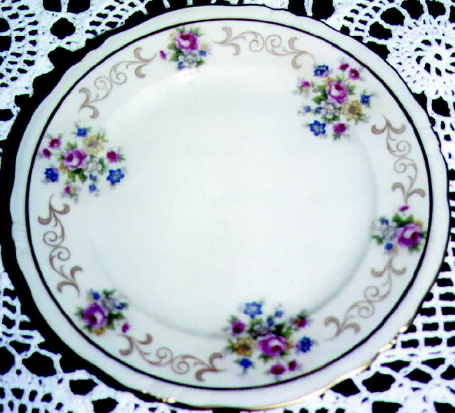BTH32 Dinner Plate by Bareuther & Co-1