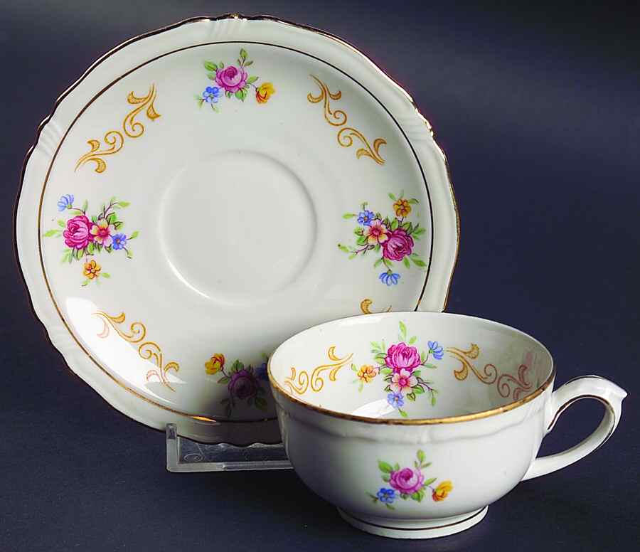 BTH32 Footed Demitasse Cup & Saucer Set by Bareuther & Co-1