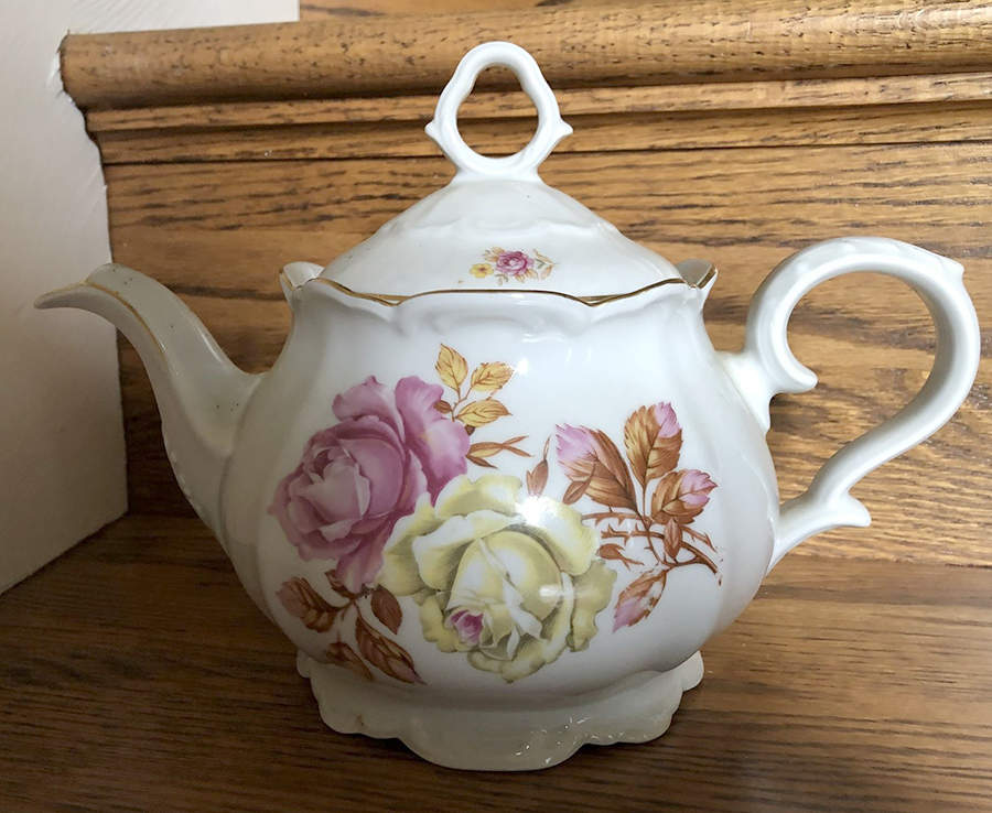BTH36 Teapot & Lid by Bareuther & Co-1