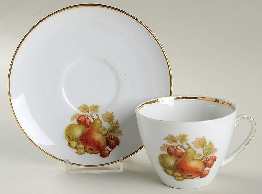 BTH4 (1-16" Gold Trim) Flat Cup & Saucer Set by Bareuther & Co-1
